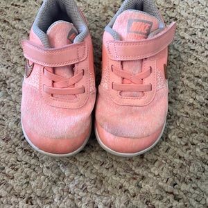 Girls Nike Tennis Shoes